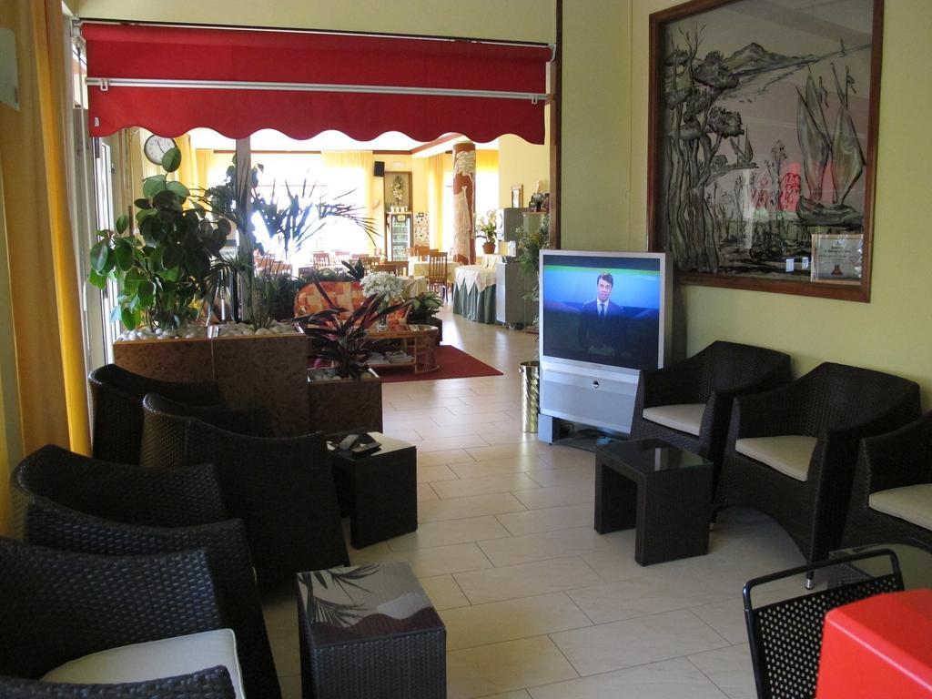 Hotel Astoria Lido Sirmione Exterior foto
