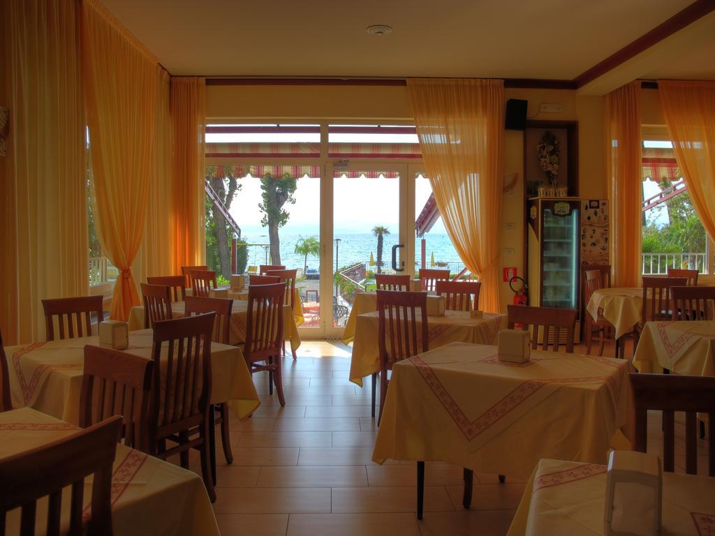 Hotel Astoria Lido Sirmione Exterior foto